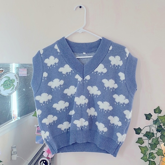 size small sweater vest - Picture 1 of 2